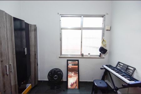 Casa à venda com 229m², 5 quartos e 3 vagasQuarto 2