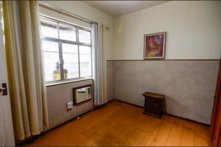 Casa à venda com 229m², 5 quartos e 3 vagasQuarto 3