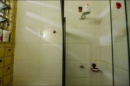 Casa à venda com 229m², 5 quartos e 3 vagasBanheiro 2