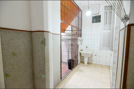 Casa à venda com 229m², 5 quartos e 3 vagasÁrea de Serviço