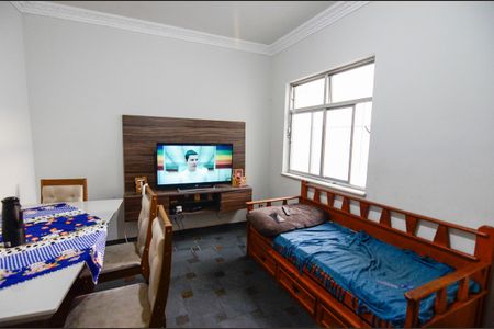 Casa à venda com 229m², 5 quartos e 3 vagasSala 2