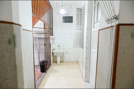 Casa à venda com 229m², 5 quartos e 3 vagasÁrea de Serviço