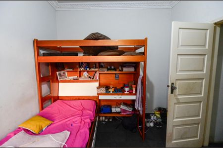 Casa à venda com 229m², 5 quartos e 3 vagasQuarto 2