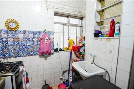 Casa à venda com 229m², 5 quartos e 3 vagasCozinha 1