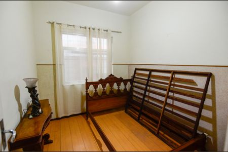 Casa à venda com 229m², 5 quartos e 3 vagasQuarto 5