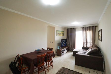 Apartamento à venda com 75m², 3 quartos e 1 vaga Apartamento à venda com 75m², 3 quartos e 1 vagaSala