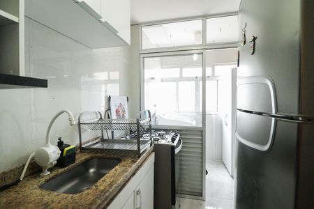 Apartamento à venda com 75m², 3 quartos e 1 vaga Apartamento à venda com 75m², 3 quartos e 1 vagaCozinha e Área de Serviço