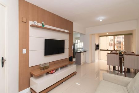 Sala de apartamento à venda com 3 quartos, 71m² em Cavalhada, Porto Alegre