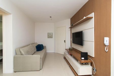 Sala de apartamento à venda com 3 quartos, 71m² em Cavalhada, Porto Alegre