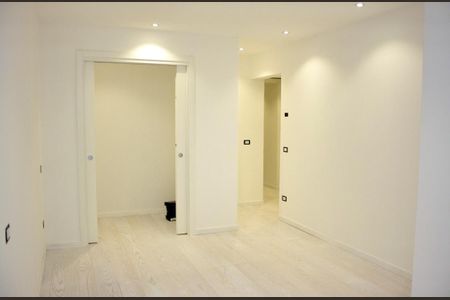 Casa à venda com 1042m², 4 quartos e 3 vagasCorredor
