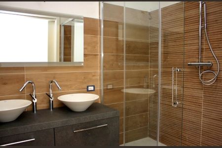 Casa à venda com 1042m², 4 quartos e 3 vagasBanheiro 2