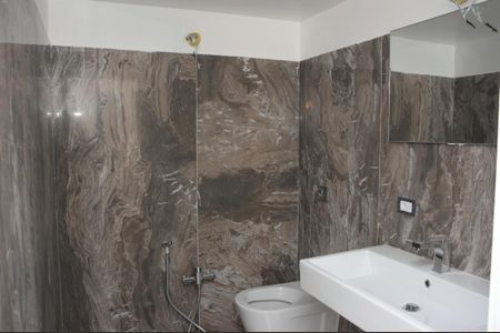 Casa à venda com 1042m², 4 quartos e 3 vagasBanheiro 1
