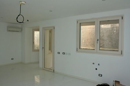 Casa à venda com 1042m², 4 quartos e 3 vagascomodo