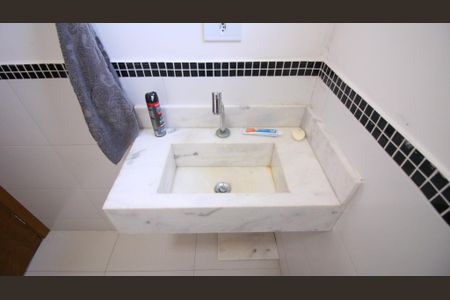 Casa à venda com 161m², 3 quartos e 2 vagas