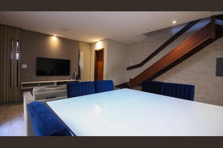 Casa à venda com 161m², 3 quartos e 2 vagas