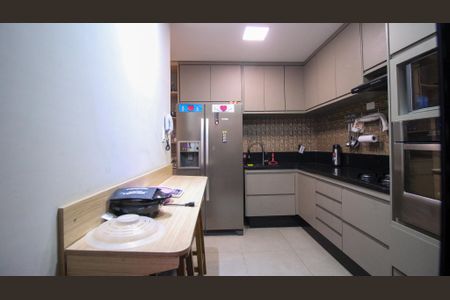 Casa à venda com 161m², 3 quartos e 2 vagas