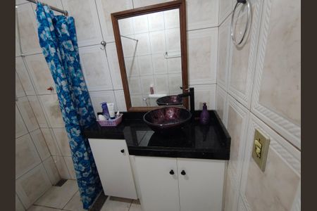 Casa à venda com 210m², 4 quartos e 1 vagaBanheiro Suite