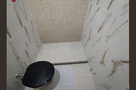 Casa à venda com 210m², 4 quartos e 1 vagaBanheiro Social