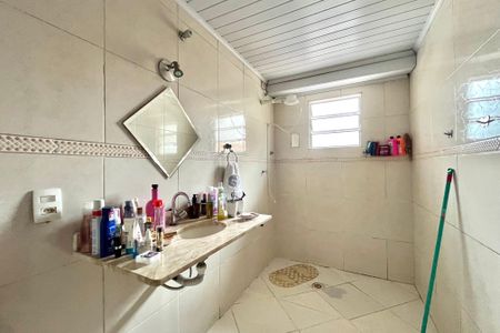 Casa à venda com 200m², 3 quartos e 4 vagas Casa à venda com 200m², 3 quartos e 4 vagasBanheiro da Suíte 1