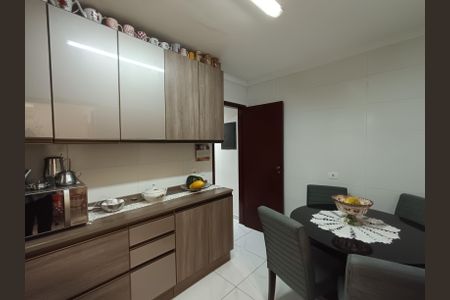 Casa à venda com 140m², 3 quartos e 2 vagasCozinha