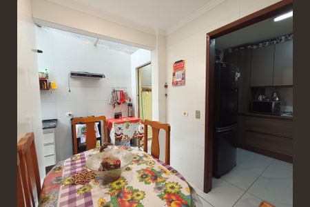 Casa à venda com 140m², 3 quartos e 2 vagasSala de jantar