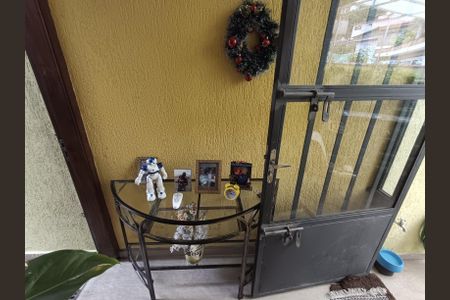 Casa à venda com 140m², 3 quartos e 2 vagasÁrea de circulação