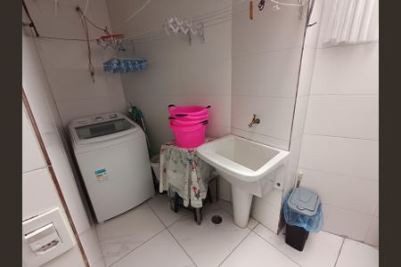 Casa à venda com 140m², 3 quartos e 2 vagasÁrea de Serviço