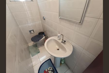 Casa à venda com 140m², 3 quartos e 2 vagasLavabo