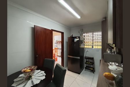 Casa à venda com 140m², 3 quartos e 2 vagasCozinha