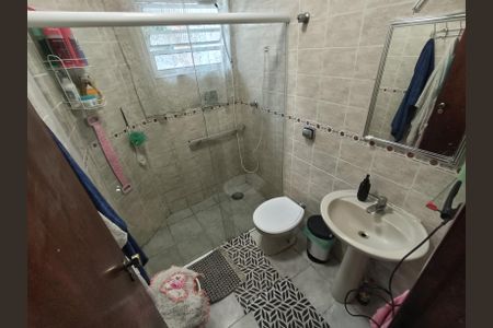 Casa à venda com 140m², 3 quartos e 2 vagasBanheiro Suite