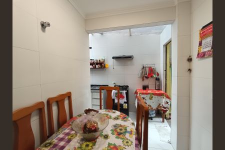 Casa à venda com 140m², 3 quartos e 2 vagasSala de jantar