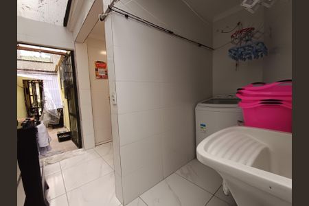 Casa à venda com 140m², 3 quartos e 2 vagasÁrea de Serviço