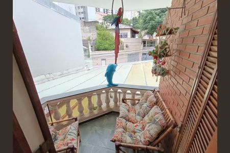 Casa à venda com 140m², 3 quartos e 2 vagasVaranda - Suite