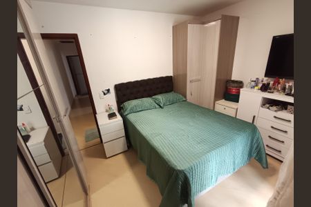 Casa à venda com 140m², 3 quartos e 2 vagasSuite