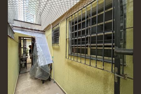 Casa à venda com 140m², 3 quartos e 2 vagasÁrea de circulação