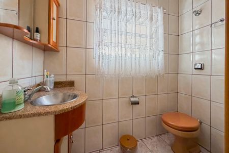 Casa à venda com 223m², 1 quarto e 2 vagas Casa à venda com 223m², 1 quarto e 2 vagasBanheiro