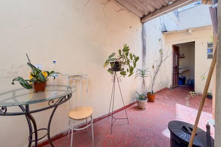 Casa à venda com 223m², 1 quarto e 2 vagas Casa à venda com 223m², 1 quarto e 2 vagasÁrea Externa