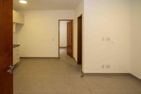 Sala de apartamento para alugar com 1 quarto, 30m² em Vila Paulo Silas, São Paulo
