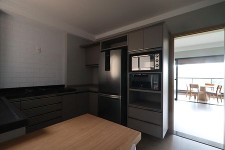 Apartamento para alugar com 126m², 3 quartos e 2 vagas Apartamento para alugar com 126m², 3 quartos e 2 vagasCozinha
