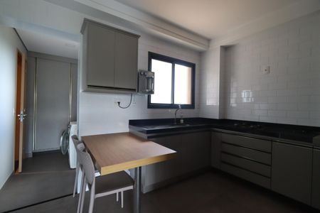 Apartamento para alugar com 126m², 3 quartos e 2 vagas Apartamento para alugar com 126m², 3 quartos e 2 vagasCozinha