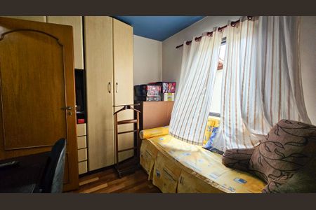 Casa à venda com 252m², 5 quartos e 6 vagas Casa à venda com 252m², 5 quartos e 6 vagasQuarto 2