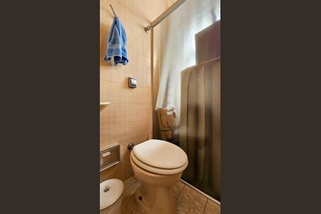 Casa à venda com 252m², 5 quartos e 6 vagas Casa à venda com 252m², 5 quartos e 6 vagasBanheiro 3