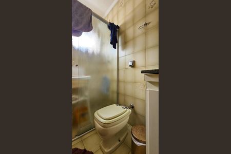 Casa à venda com 252m², 5 quartos e 6 vagas Casa à venda com 252m², 5 quartos e 6 vagasBanheiro 1