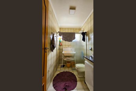 Casa à venda com 252m², 5 quartos e 6 vagas Casa à venda com 252m², 5 quartos e 6 vagasBanheiro 1