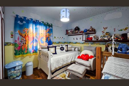 Casa à venda com 252m², 5 quartos e 6 vagas Casa à venda com 252m², 5 quartos e 6 vagasQuarto 3