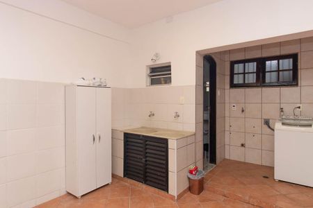 Casa à venda com 200m², 4 quartos e 5 vagasÁrea de Serviço