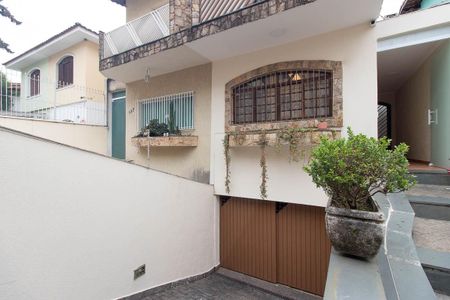 Casa à venda com 200m², 4 quartos e 5 vagasEntrada