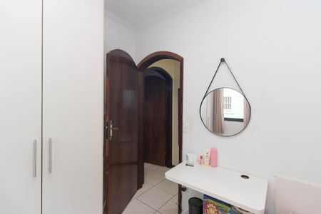 Casa à venda com 200m², 4 quartos e 5 vagasQuarto 2