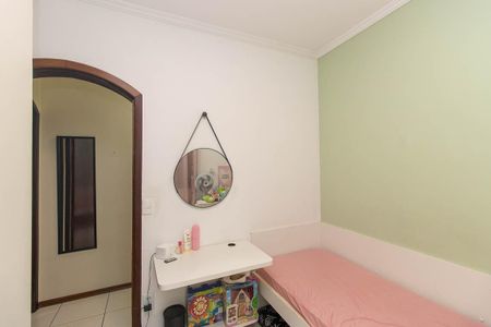 Casa à venda com 200m², 4 quartos e 5 vagasQuarto 2