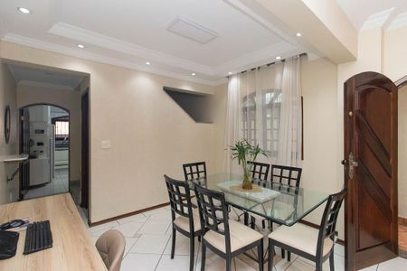 Sala de casa à venda com 4 quartos, 200m² em Vila Nova Mazzei, São Paulo